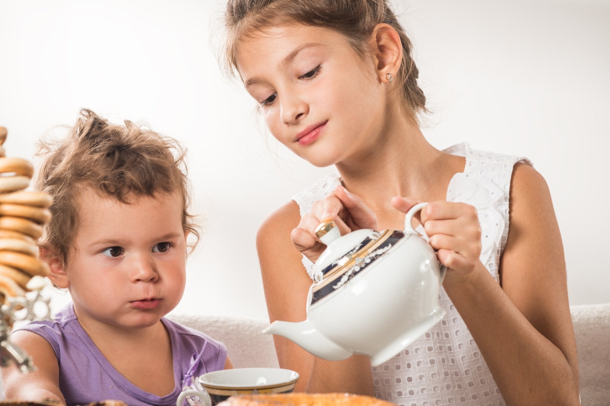 The Ultimate Herb Guide For Kids: The Best, Safe Teas For Sleep, Immunity, Upset Stomach, and Cough - Loose Leaf Tea Market