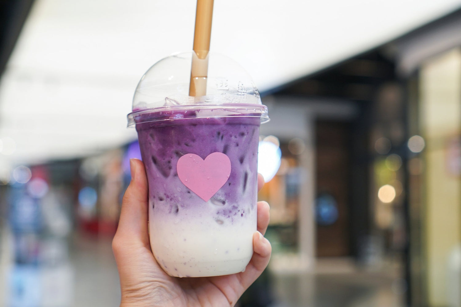 Want A Delicious Latte Without the Crash? Try This Calming, Creamy Vanilla Iced Lush Lavender Tea Latte Recipe - Loose Leaf Tea Market